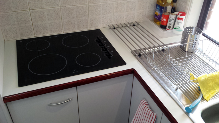 Westinghouse cooktop, draining board