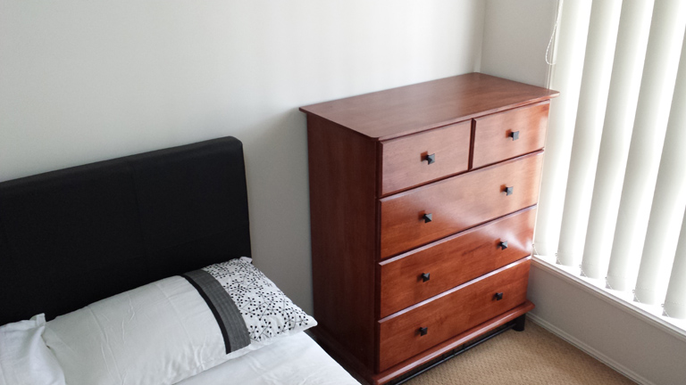 Room 5 - double bed